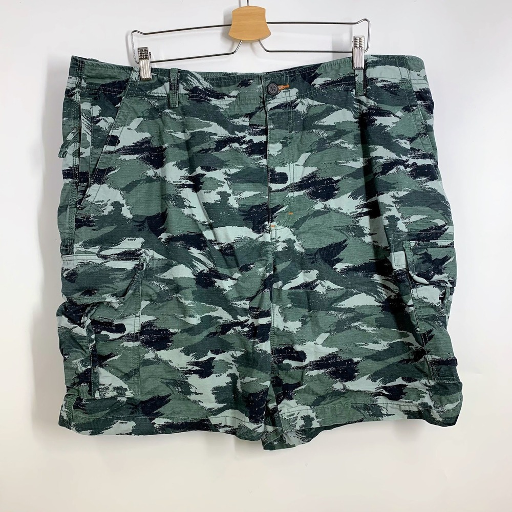 L.L.Bean Men's Allagash Camouflage 10" Inseam Cotton Cargo Shorts Size 44